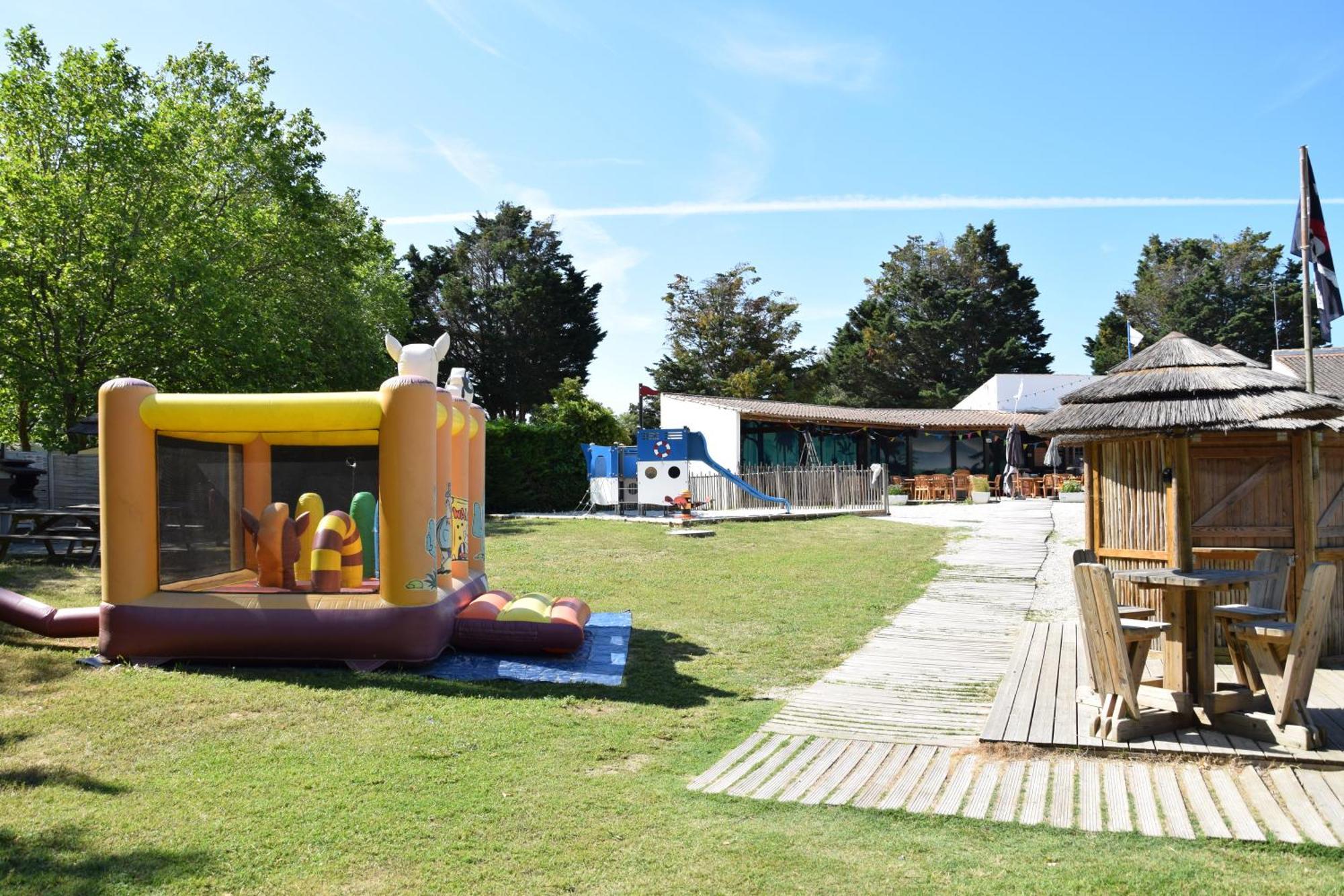 Camping Les Maraises Saint-Martin-de-Ré Exteriér fotografie